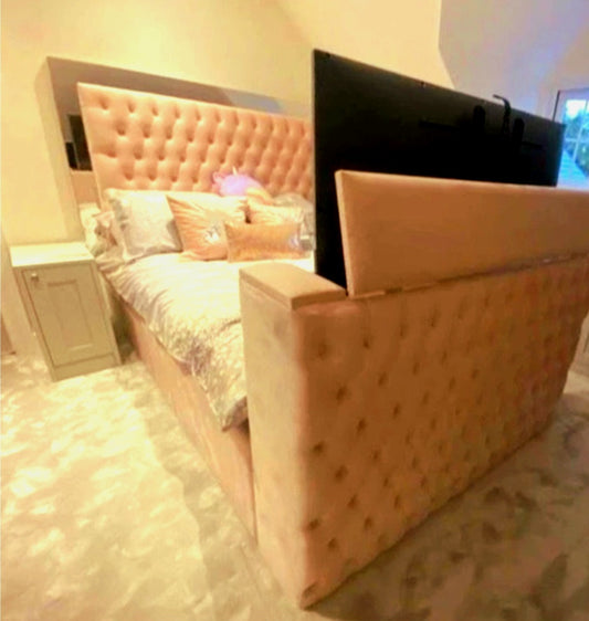 TV Bed Mirrored