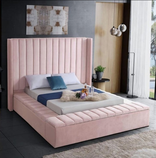 Lines Lane / Storage Side + Foot